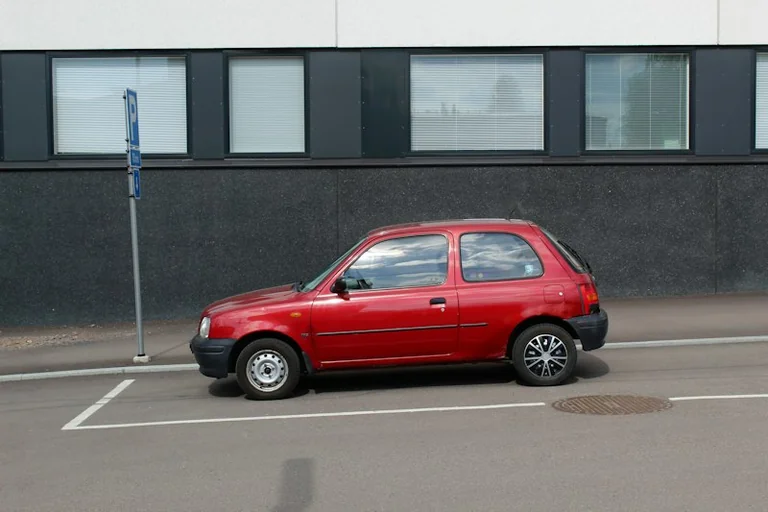 Jak obliczyć tygodniowy koszt dojazdów na benzynie 95 lub dieslu