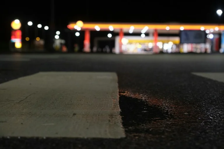 Tańsza stacja poza trasą? Policz koszt objazdu